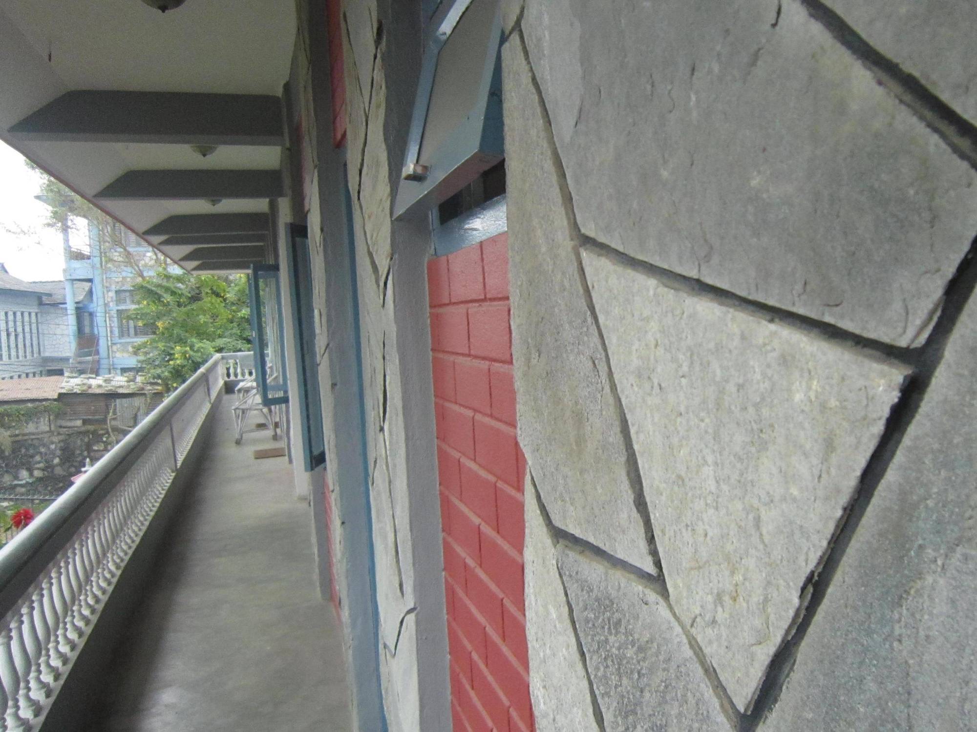 Hotel Mountain View Pokhara Exterior foto
