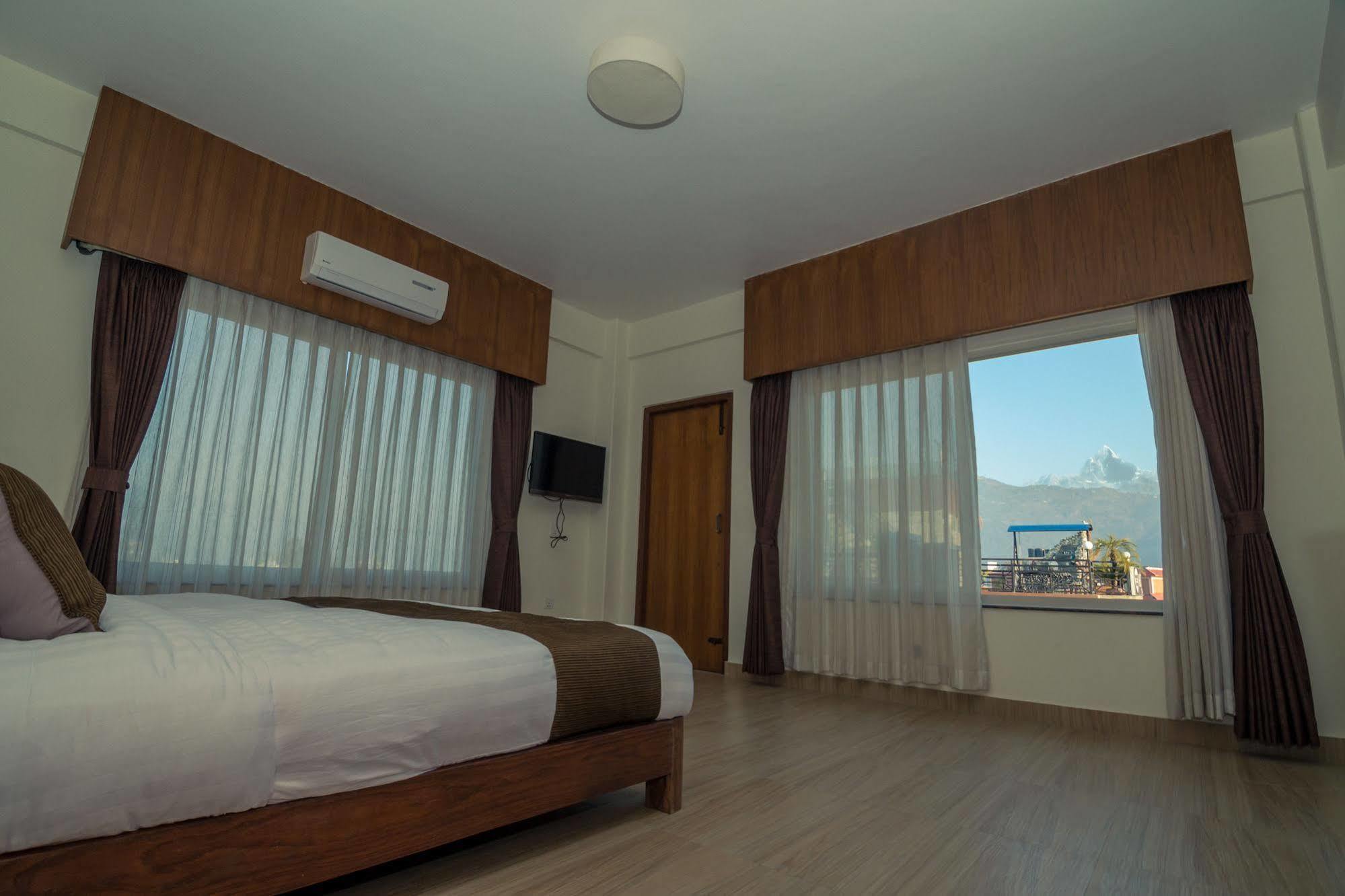 Hotel Mountain View Pokhara Exterior foto